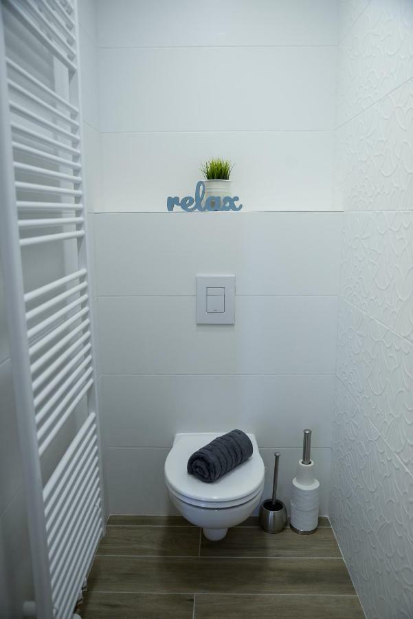 Apartment Benesov Benesov nad Ploucnici